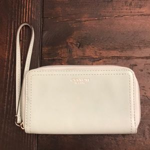 Coach Wristlet Seafoam leather